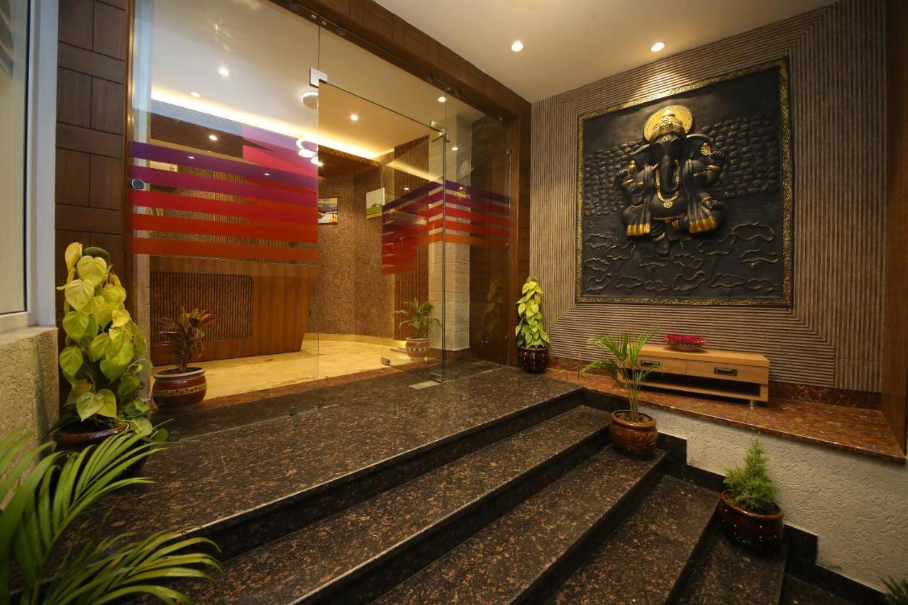 רישיקש Hotel Dream Inn מראה חיצוני תמונה