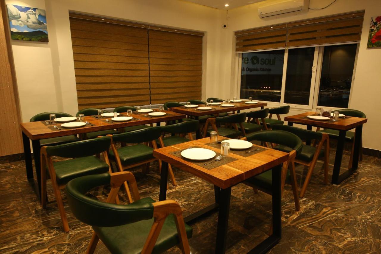 רישיקש Hotel Dream Inn מראה חיצוני תמונה