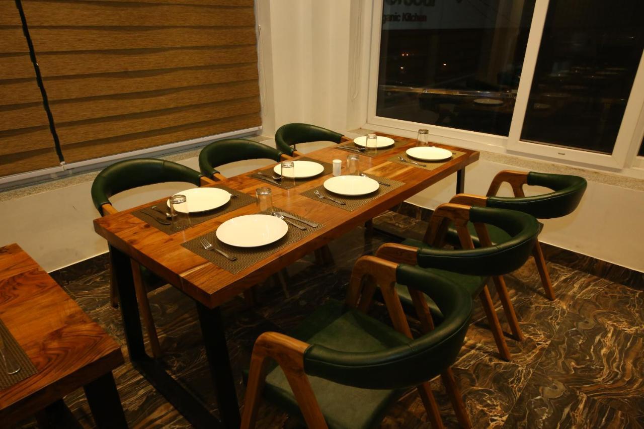 רישיקש Hotel Dream Inn מראה חיצוני תמונה