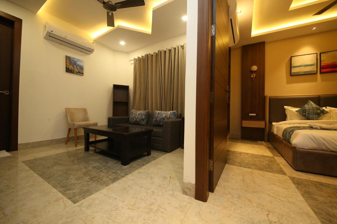 רישיקש Hotel Dream Inn מראה חיצוני תמונה