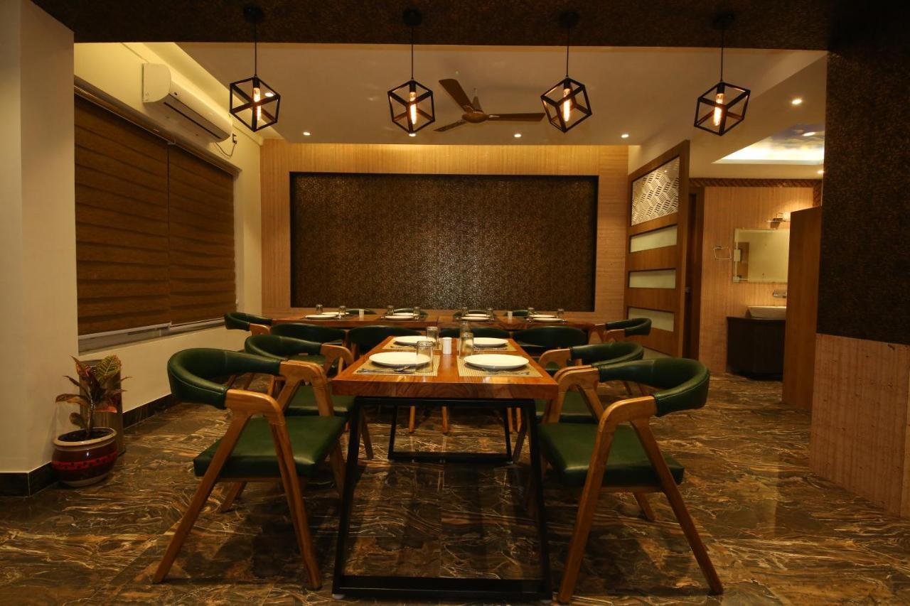 רישיקש Hotel Dream Inn מראה חיצוני תמונה