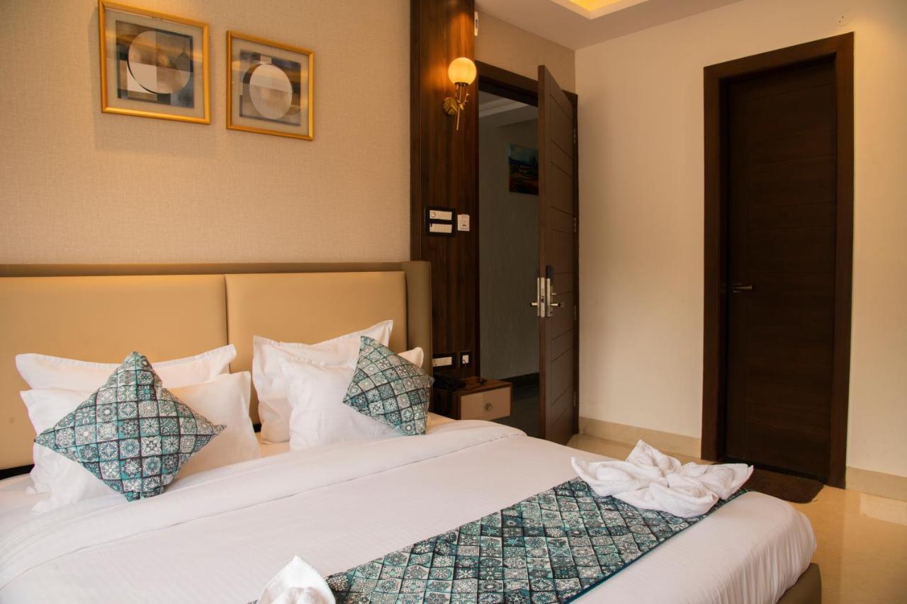 רישיקש Hotel Dream Inn מראה חיצוני תמונה